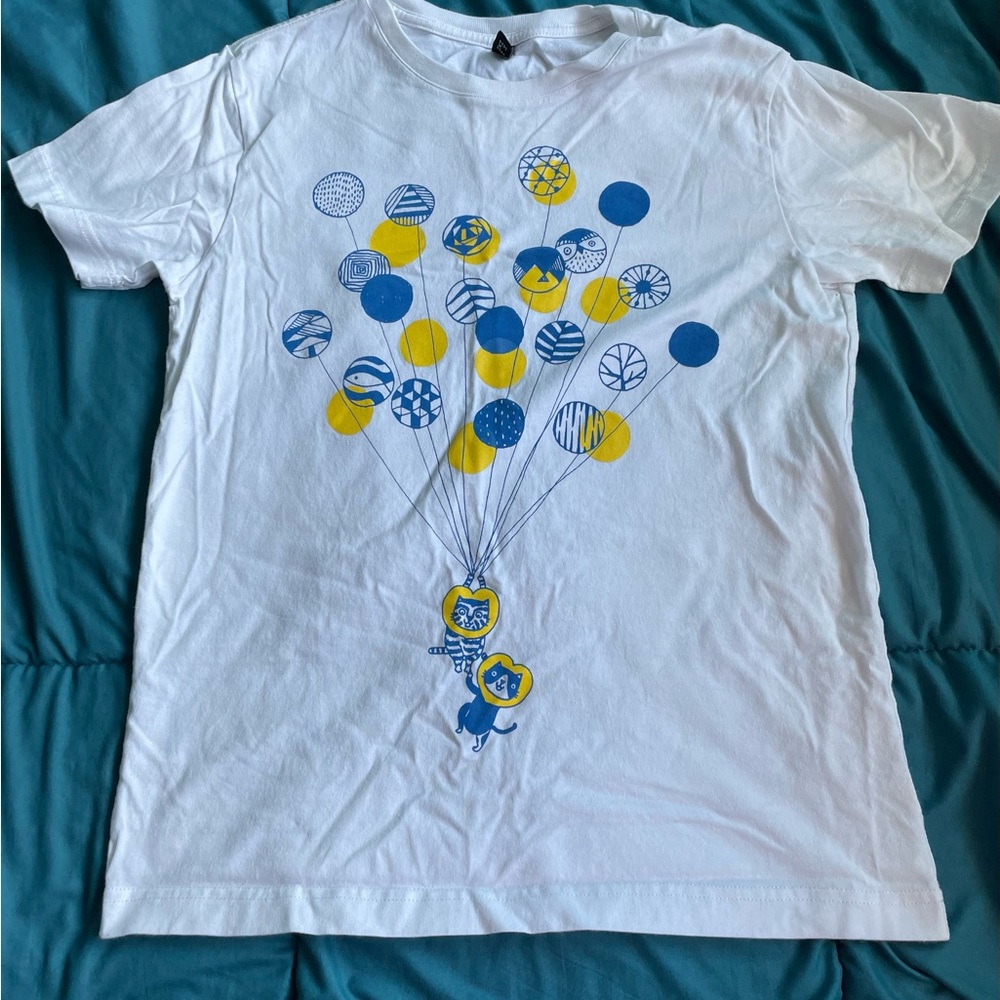 White Cat Graphic T-Shirt